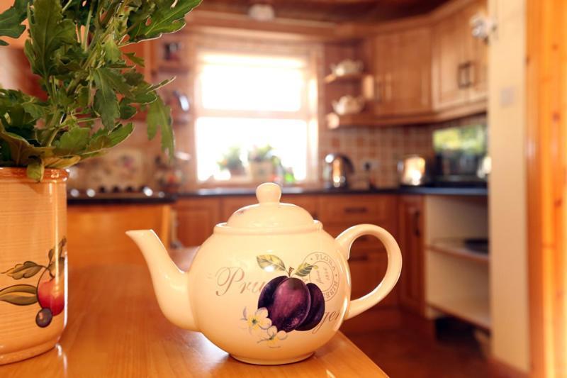 Beezies Self Catering Cottages Grange  Bagian luar foto