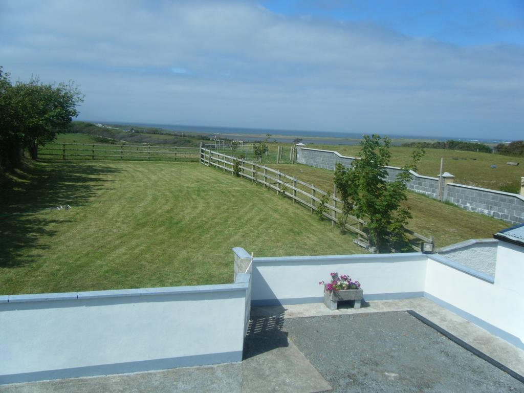 Beezies Self Catering Cottages Grange  Bagian luar foto