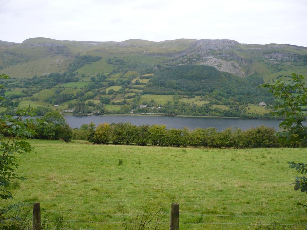 Beezies Self Catering Cottages Grange  Bagian luar foto