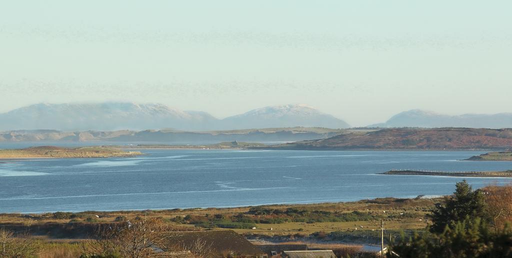 Beezies Self Catering Cottages Grange  Bagian luar foto