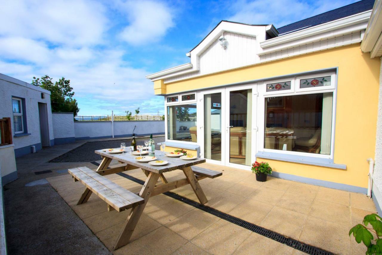 Beezies Self Catering Cottages Grange  Bagian luar foto