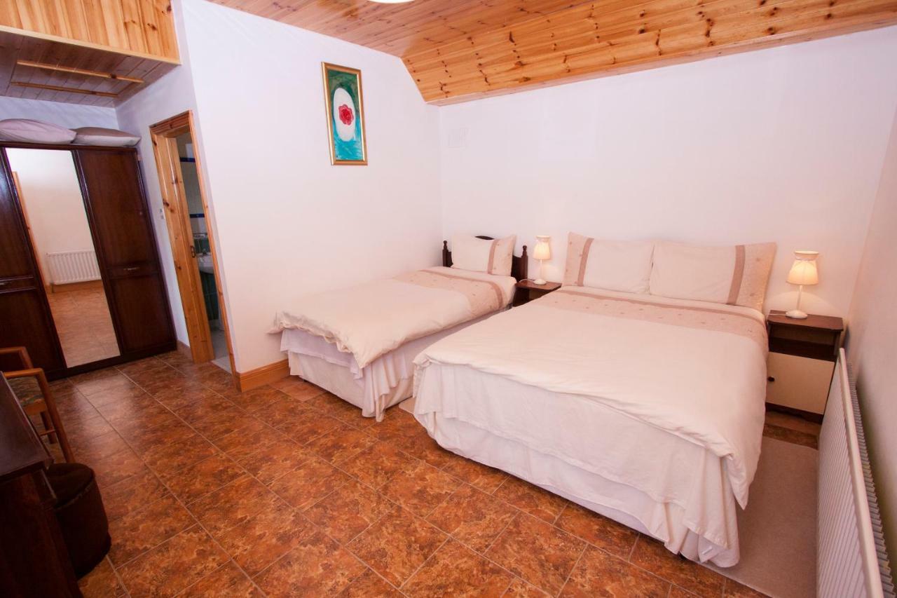 Beezies Self Catering Cottages Grange  Bagian luar foto