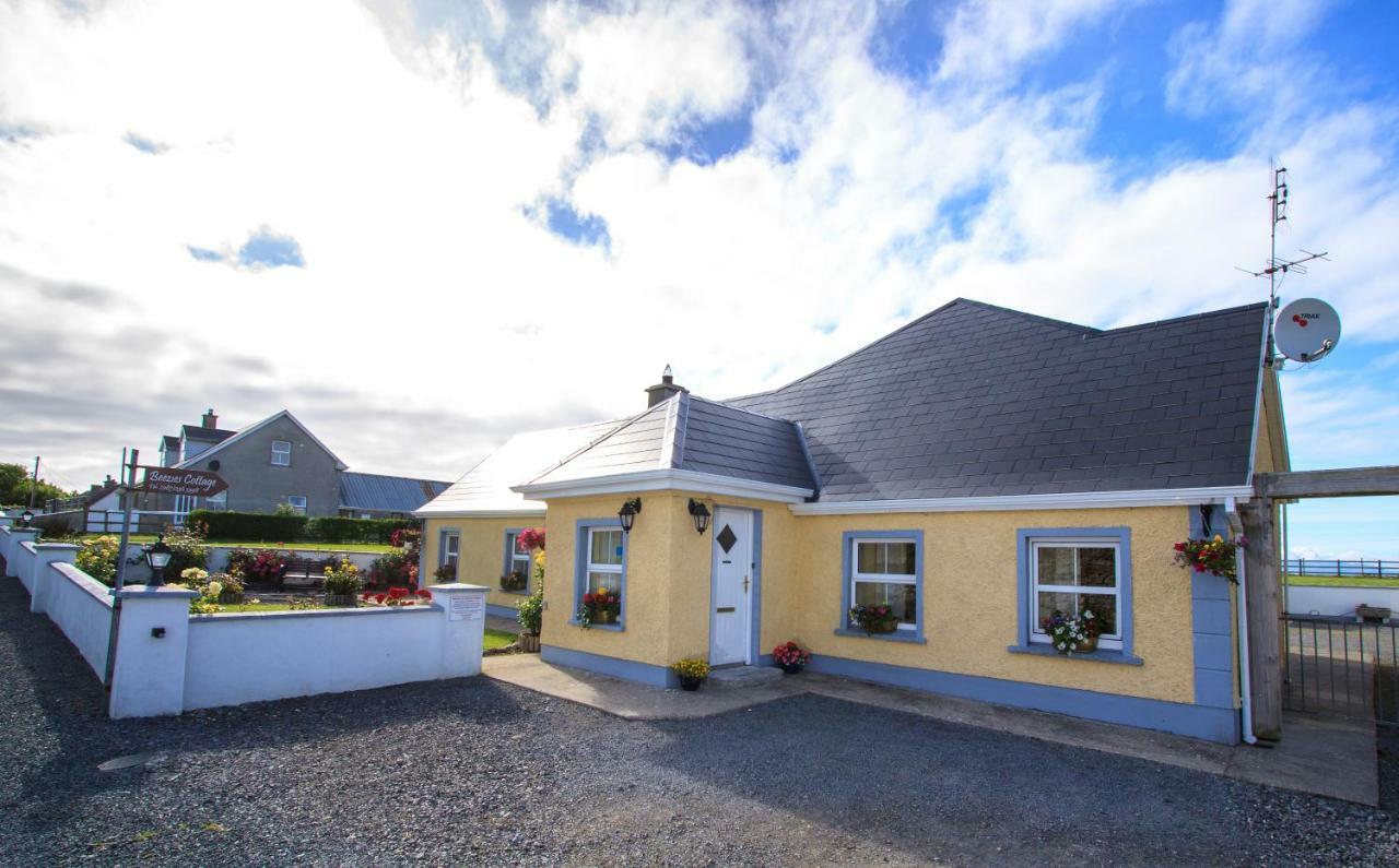 Beezies Self Catering Cottages Grange  Bagian luar foto